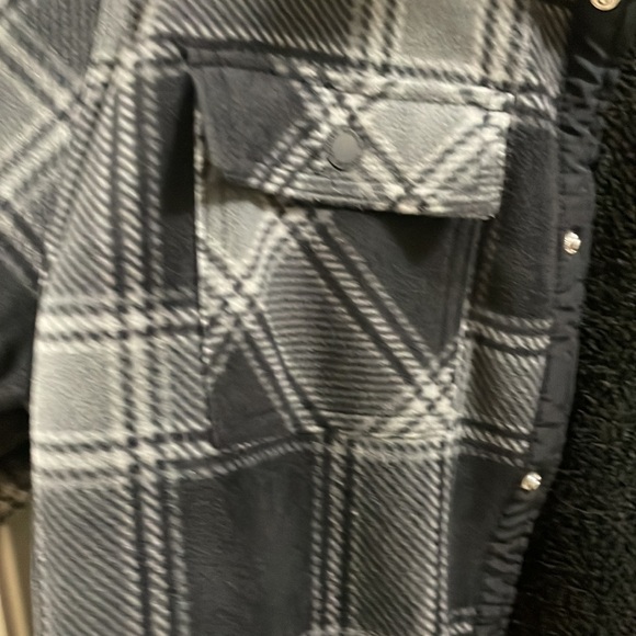 Fleece Lined Shacket - Picture 3 of 4